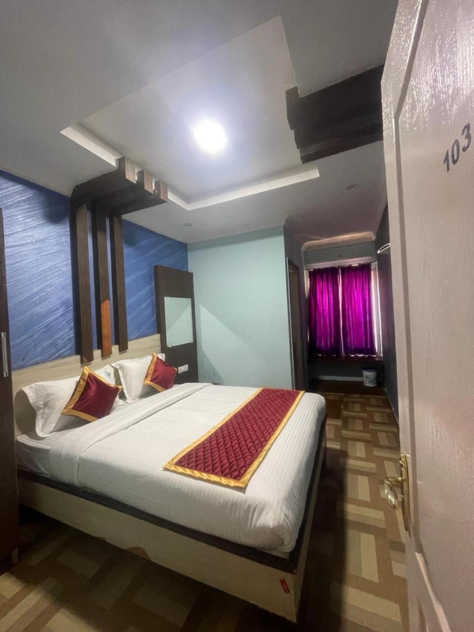 Ooty Vpr Residency Hotell Eksteriør bilde